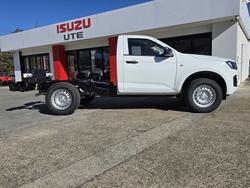 2025 Isuzu
D-MAX
