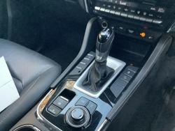 2022 Isuzu
MU-X LS-T