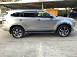 2022 Isuzu
MU-X LS-T