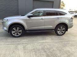 2022 Isuzu
MU-X LS-T