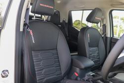 2025 Nissan
Navara PRO-4X WARRIOR DUAL