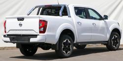 2025 Nissan
                Navara ST-X DUAL CAB
