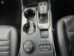 2025 Ford
Everest Sport