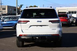 2022 Jeep
Grand Cherokee L Limited