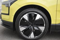2023 Volvo EX30 Single Motor Extended Range Ultra MY24 Moss Yellow
