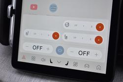 2023 Volvo EX30 Single Motor Extended Range Ultra MY24 Moss Yellow