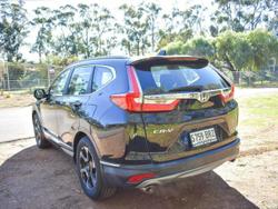 2017 Honda
                CR-V VTi-S