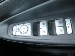 2021 Hyundai
                Santa Fe Highlander