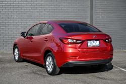 2016 Mazda
                2 Maxx