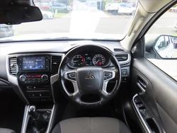 2021 Mitsubishi
Triton GLS