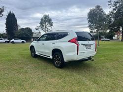 2016 Mitsubishi
Pajero Sport GLX