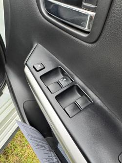 2016 Mitsubishi
Pajero Sport GLX