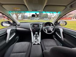 2016 Mitsubishi
Pajero Sport GLX