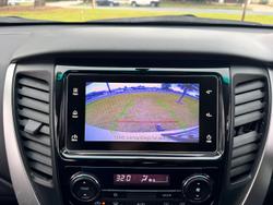 2016 Mitsubishi
Pajero Sport GLX