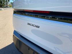 2024 Peugeot 3008 Allure Hybrid P64 MY25 Okenite White