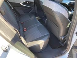 2024 Peugeot 3008 Allure Hybrid P64 MY25 Okenite White