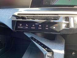 2024 Peugeot 3008 Allure Hybrid P64 MY25 Okenite White