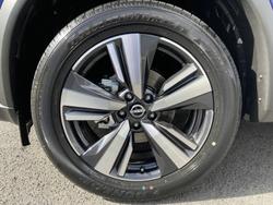 2025 Nissan X-TRAIL TI
