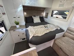 2025 Urban Caravans Skt