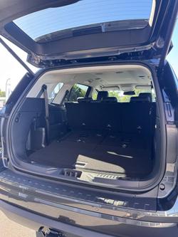 2025 Ford
Everest Sport