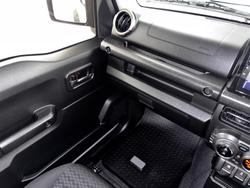 2022 Suzuki
Jimny