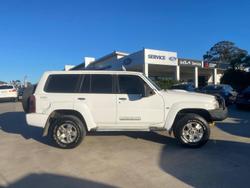 2013 Nissan
Patrol ST