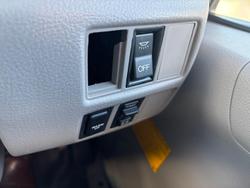 2010 Hino
300 Series 616 Short