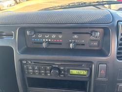 2010 Hino
300 Series 616 Short