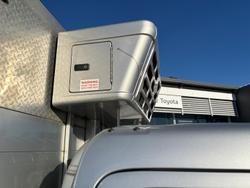 2010 Hino
300 Series 616 Short