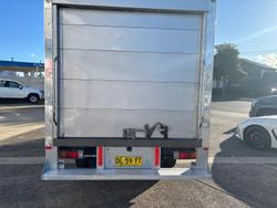 2010 Hino
300 Series 616 Short
