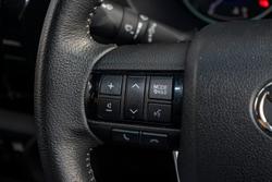 2019 Toyota
Hilux SR5
