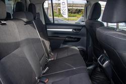 2019 Toyota
Hilux SR5