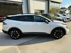 2022 Kia
Sportage SX+