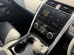 2025 Land Rover Discovery D350 Dynamic SE Series 5 MY25 4X4 Fuji White