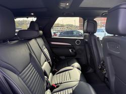 2025 Land Rover Discovery D350 Dynamic SE Series 5 MY25 4X4 Fuji White