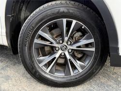 2019 TOYOTA
KLUGER GX (4x2)