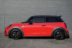 2023 MINI
Hatch John Cooper Works Classic