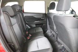 2021 Mitsubishi
Outlander ES