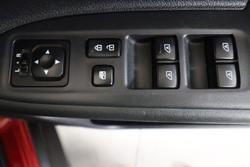 2021 Mitsubishi
Outlander ES