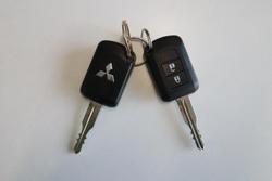2021 Mitsubishi
Outlander ES