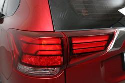 2021 Mitsubishi
Outlander ES