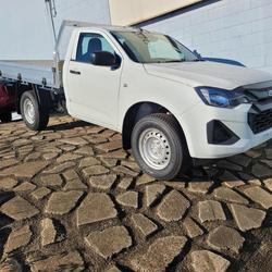 2024 Isuzu
                D-MAX SX
