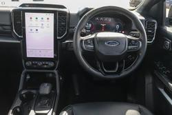 2025 Ford
Everest Platinum
