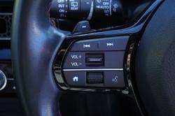 2022 Honda
                Civic VTi LX