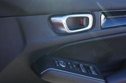 2022 Honda
                Civic VTi LX