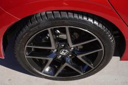 2022 Honda
                Civic VTi LX
