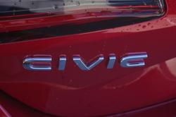 2022 Honda
                Civic VTi LX