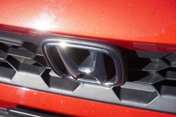 2022 Honda
                Civic VTi LX