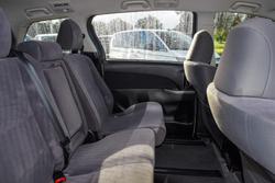 2014 Toyota Tarago GLi ACR50R MY13 White