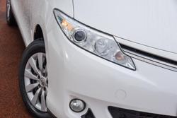 2014 Toyota Tarago GLi ACR50R MY13 White